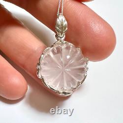 14.6ct Natural Pink Rose Quartz Silver / Gold / Platinum pendant on cha