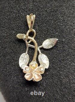 14k Yellow & Rose Gold Flower Pendant