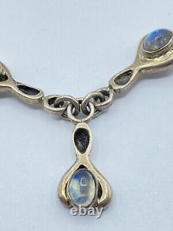 Beautiful Vintage Sterling Silver & Moonstone Necklace (J70)