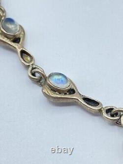 Beautiful Vintage Sterling Silver & Moonstone Necklace (J70)