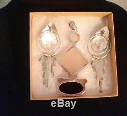 Native American NavajoSterling Silver onyx earrings and rose quartz onyx Pendant