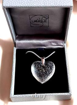 Pendant -lalique Roses Sterling With 18 Sterling Chain Boxed