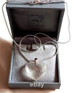 Pendant -lalique Roses Sterling With 18 Sterling Chain Boxed