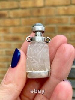 VINTAGE SILVER & CARVED CRYSTAL SCENT BOTTLE PENDANT 4.1 CM LONG BOTTOM 1.8x2cm