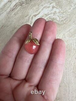 Vintage peach Fruit pendant medallion Cabochon 18 K gold yellow rose quartz
